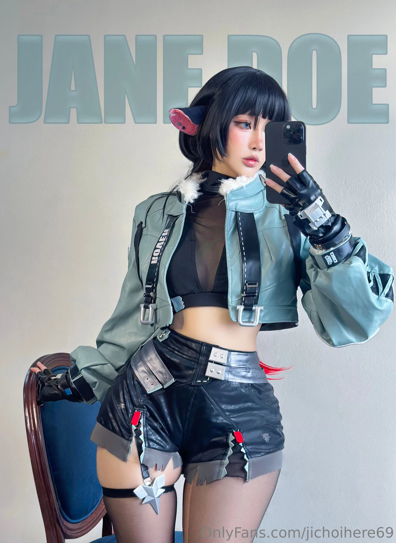 Coser xinh đẹp jichoi69 cosplay Jane Doe trong  Zenless Zone Zero