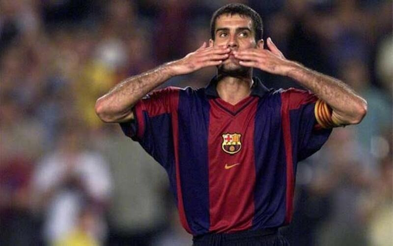 Ông gia nhập học viện La Masia của FC Barcelona từ khi còn rất trẻ