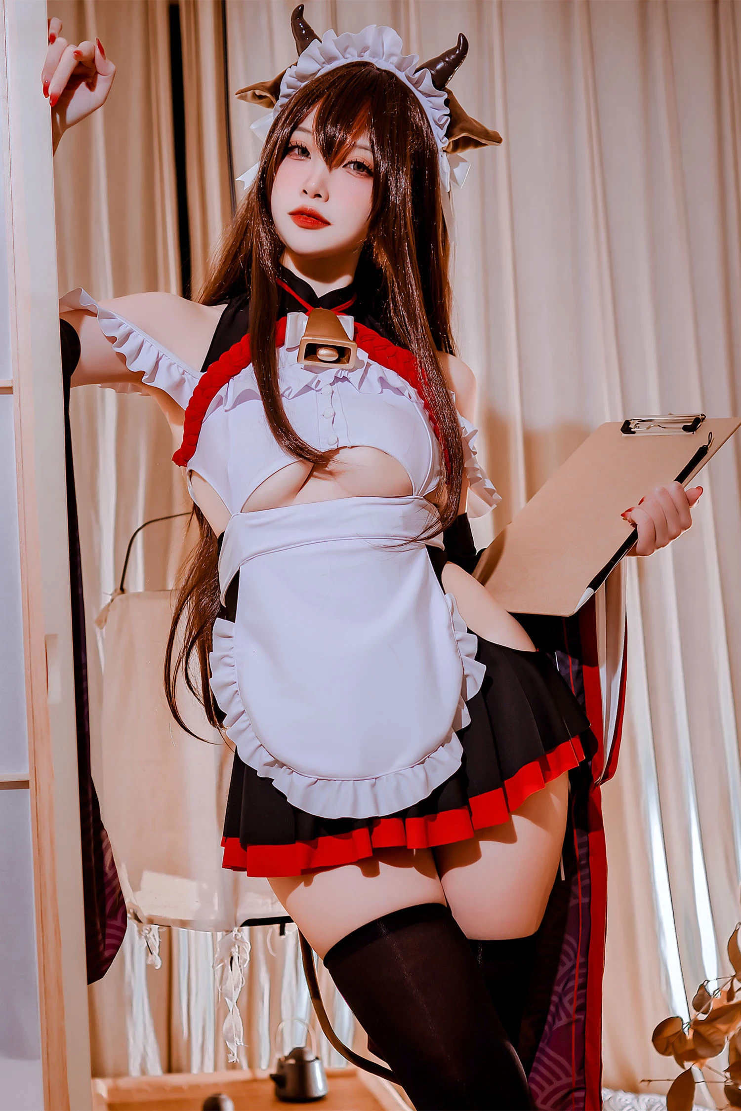 Gái xinh cosplay Hầu gái Kashino sexy