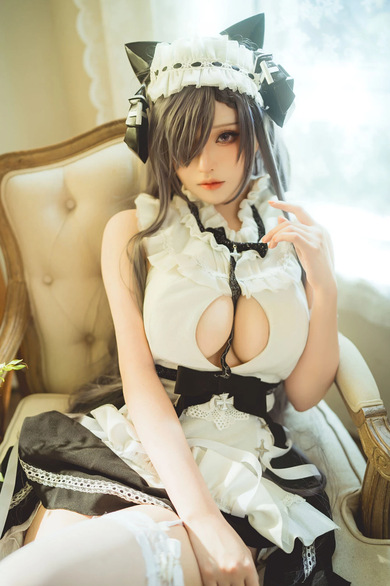 Gái xinh Takomayuyi Cosplay Anime August Von Parseval quyến rũ 