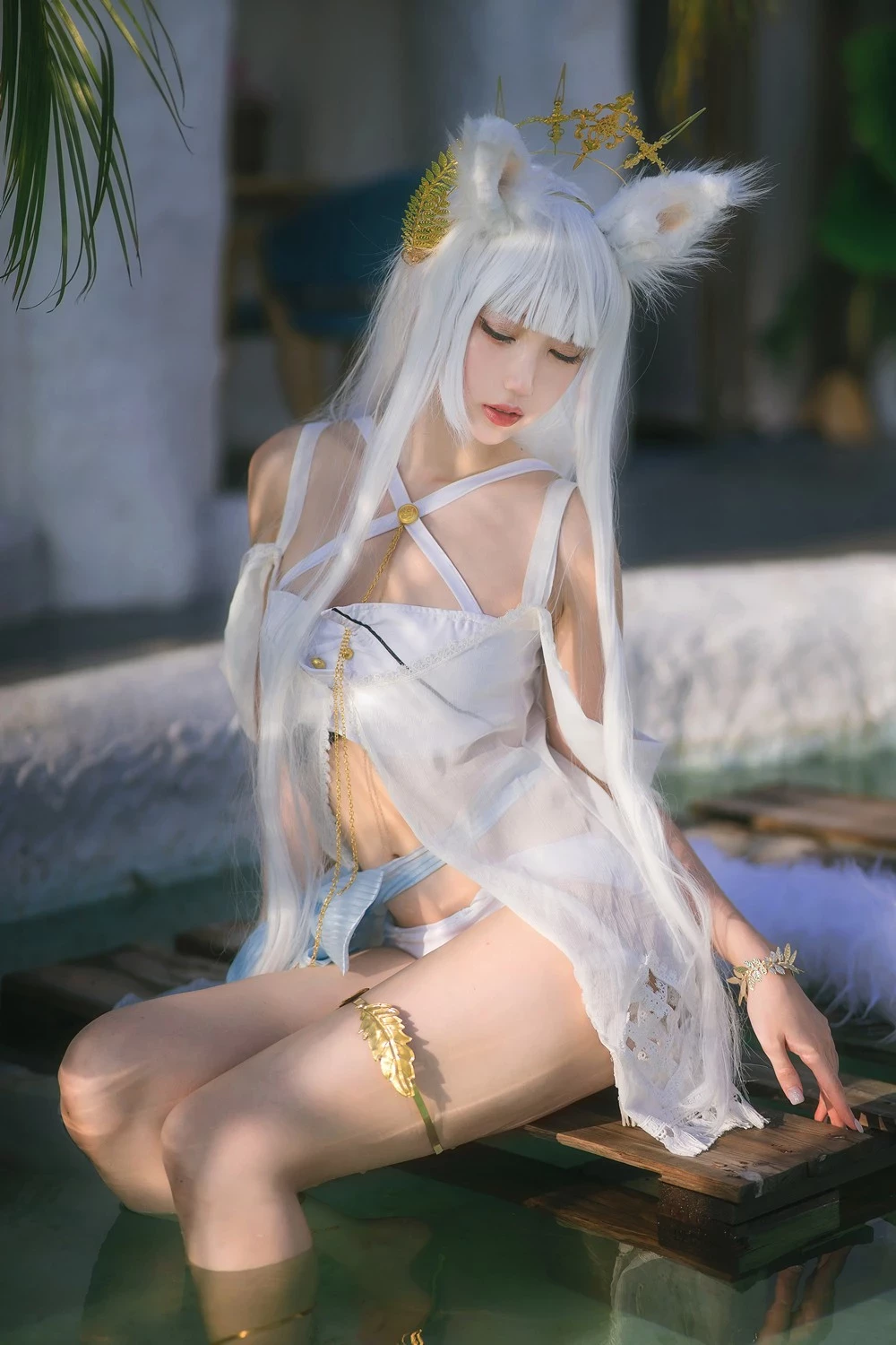 Cosplay Platinum trang phục Summer trong game Arknights