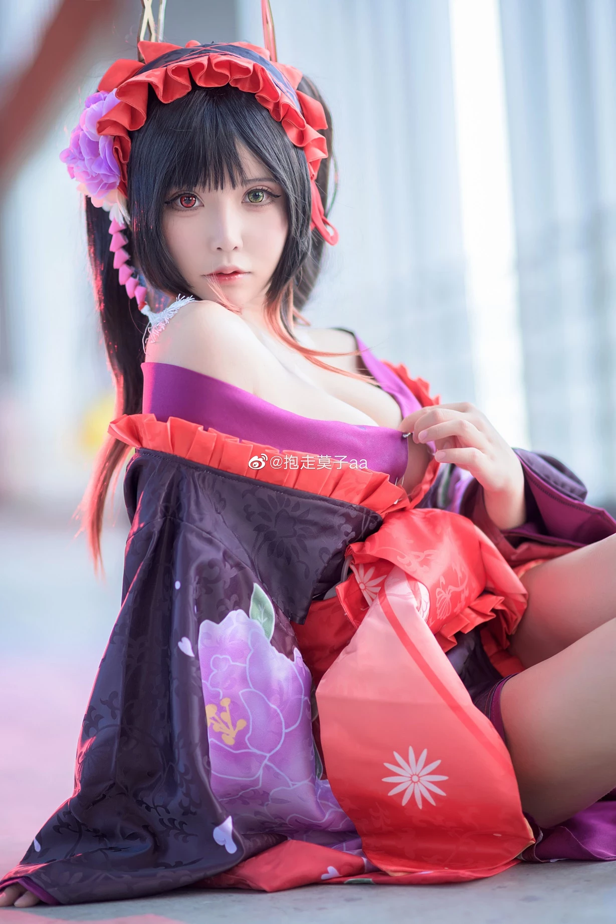 Gái xinh cosplay Tokisaki Kurumi trong truyện Date A Live 