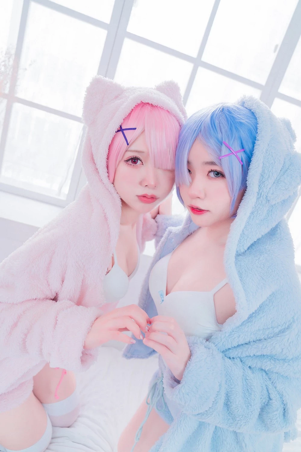 Cực phấm bộ ảnh gái xinh cosplay Ram & Rem Pyjama 